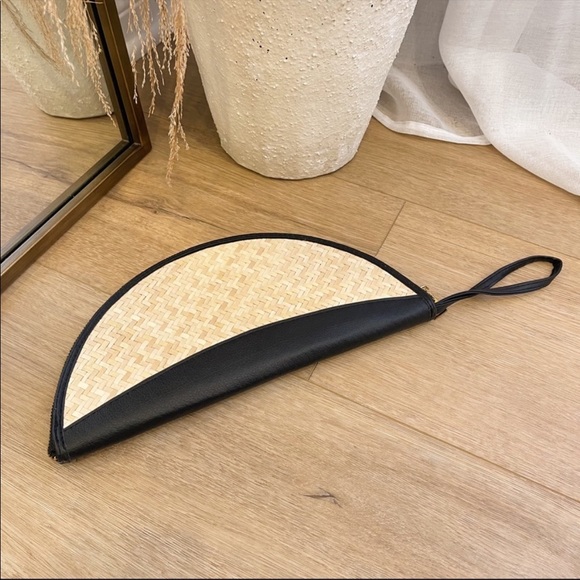 🆕 Half Circle Summer Clutch - Picture 6 of 7